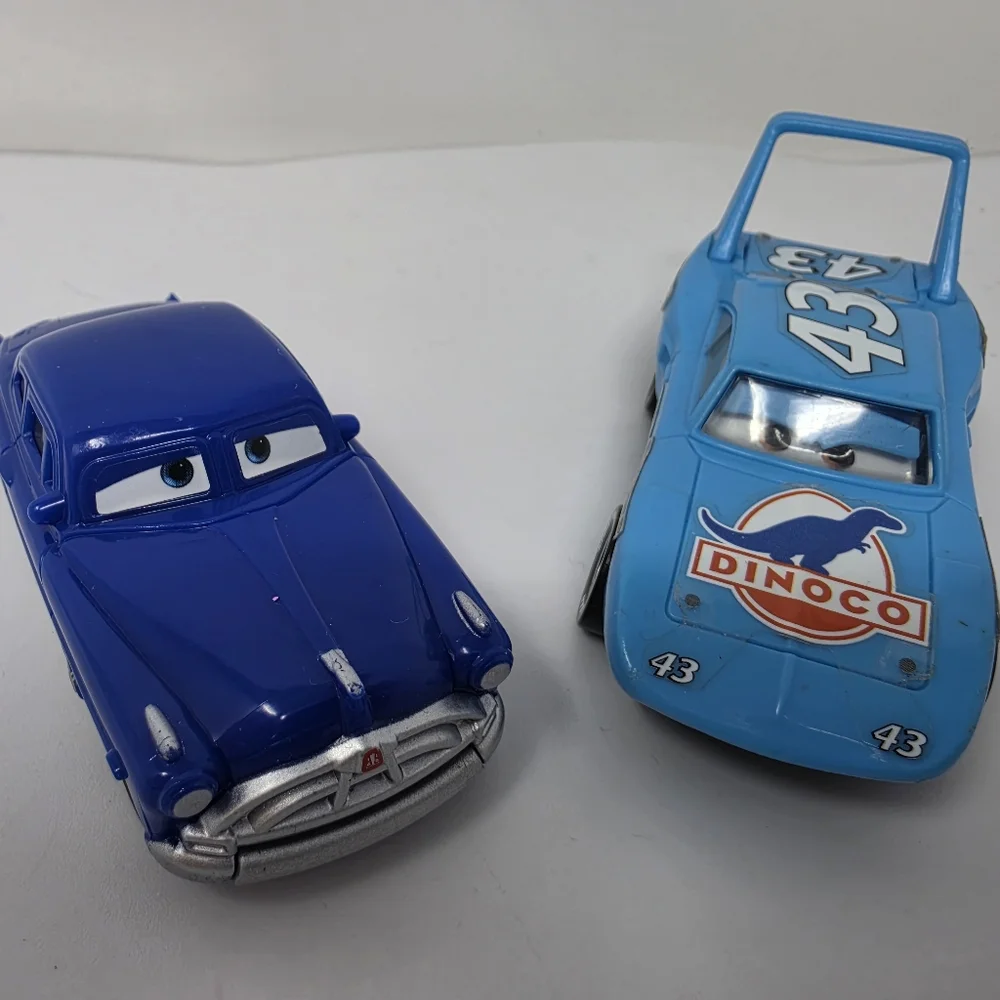 Disney Cars Plastic Miscellaneous Toy Lot 7